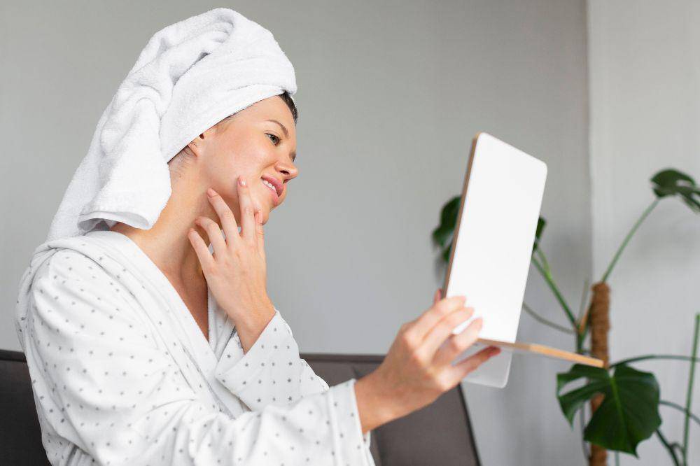 Cara Memakai Serum Eksfoliasi yang Tepat, Pemula Wajib Tahu!