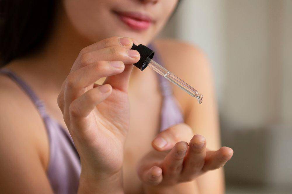 Cara Memakai Serum Eksfoliasi yang Tepat, Pemula Wajib Tahu!