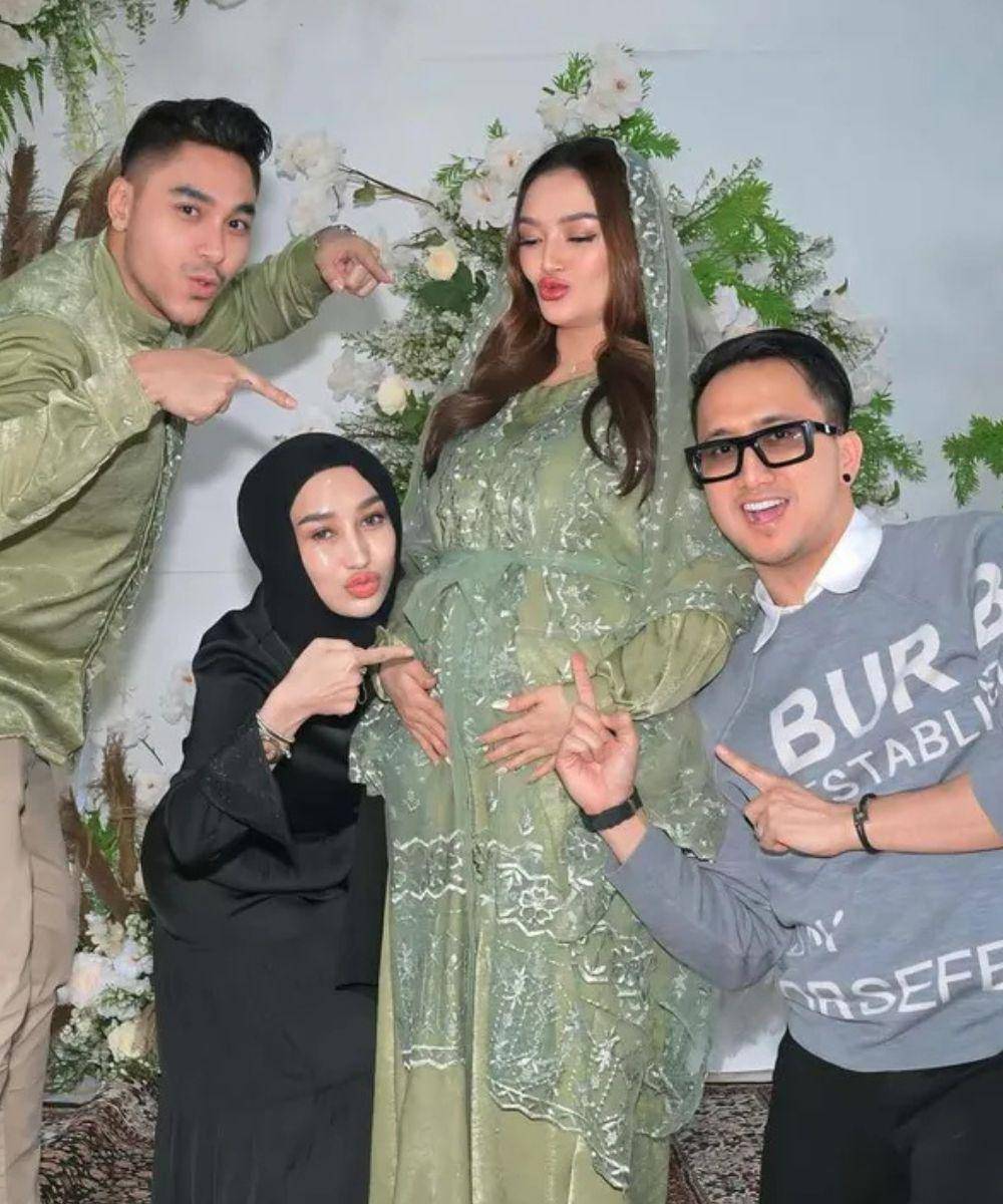 Suami Dokter Reza Gladys