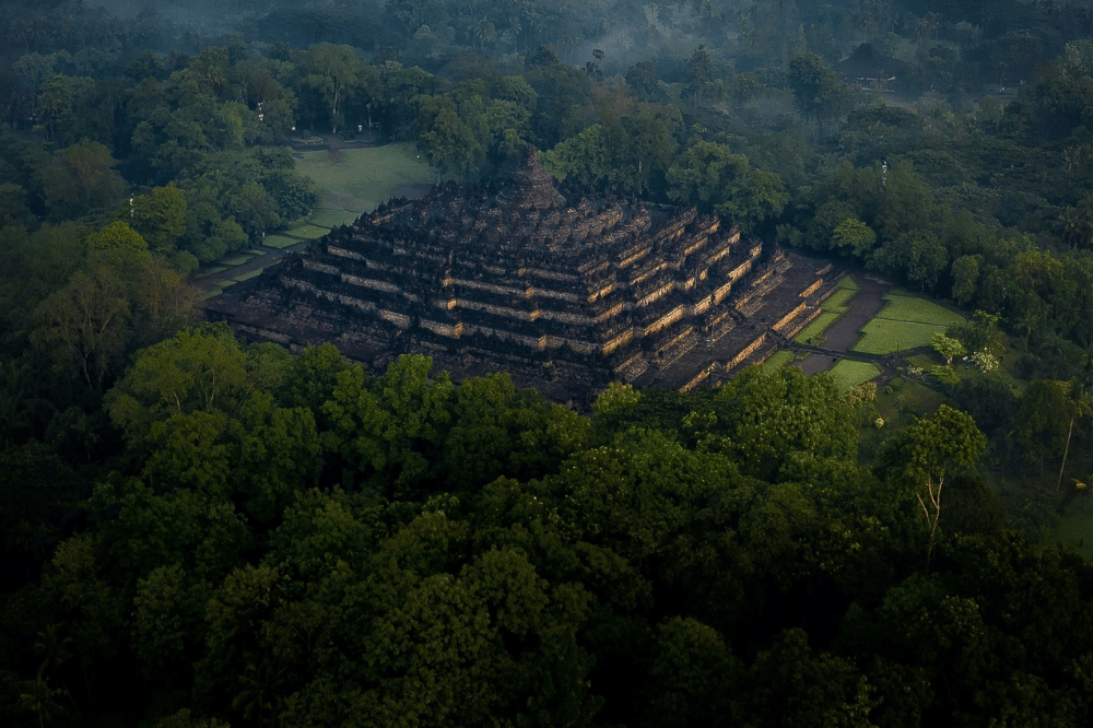 32 Tempat Wisata Alam di Jawa Tengah Terdekat, Tinggal Pilih! (7).png