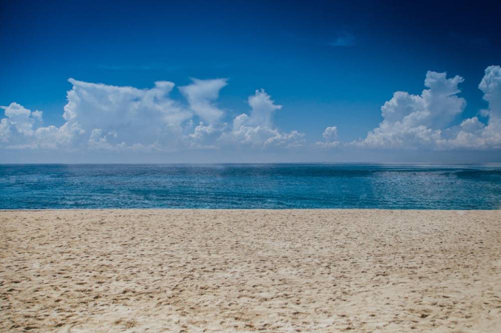 ilustrasi pantai