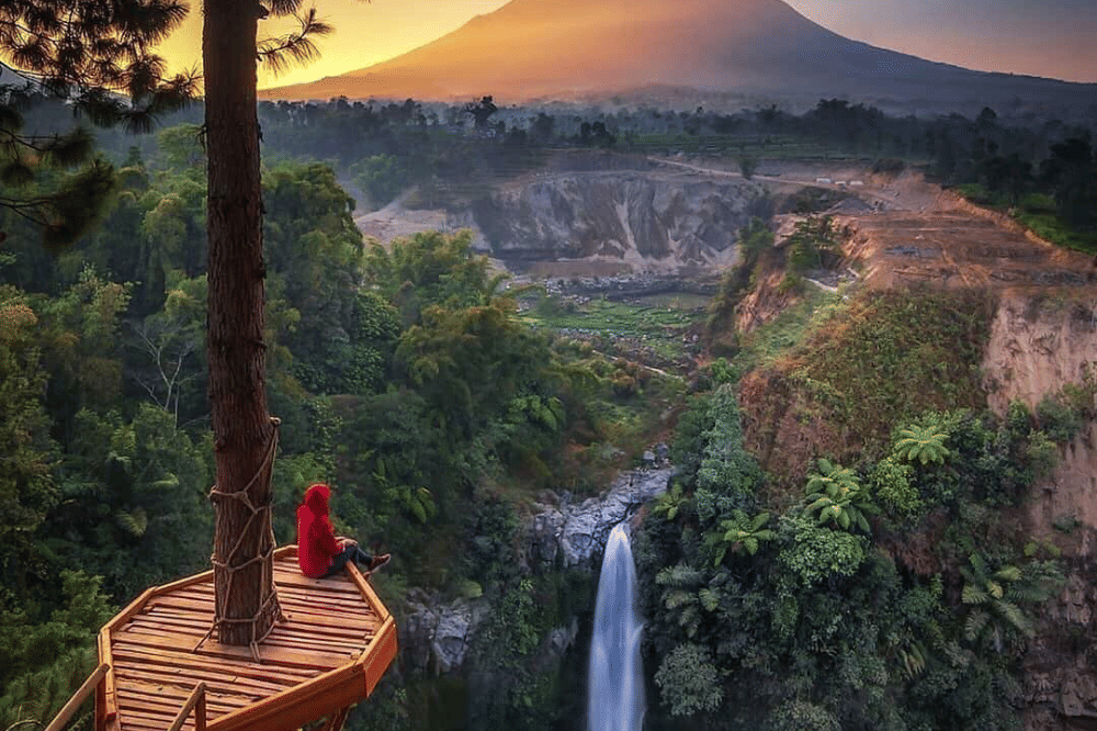 32 Tempat Wisata Alam di Jawa Tengah Terdekat, Tinggal Pilih! (1).png