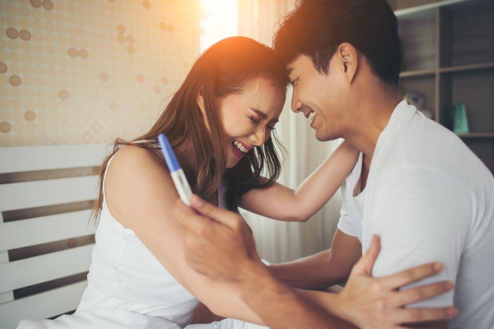 Tips Kompak Jalani Program Hamil Bersama Suami