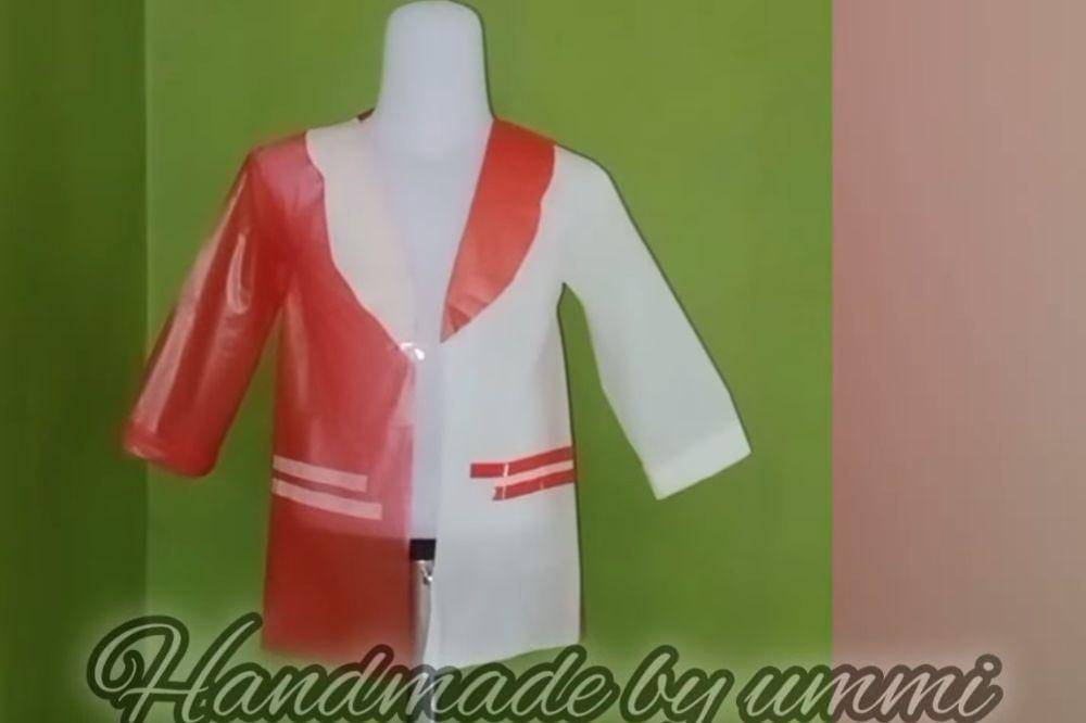Jas dari Kantong Kresek Kostum 17 Agustus