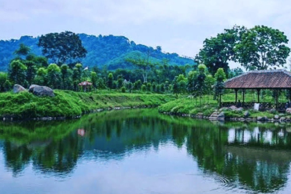 23 Tempat Wisata Alam di Jawa Timur Terdekat, Beragam Pilihan!.png