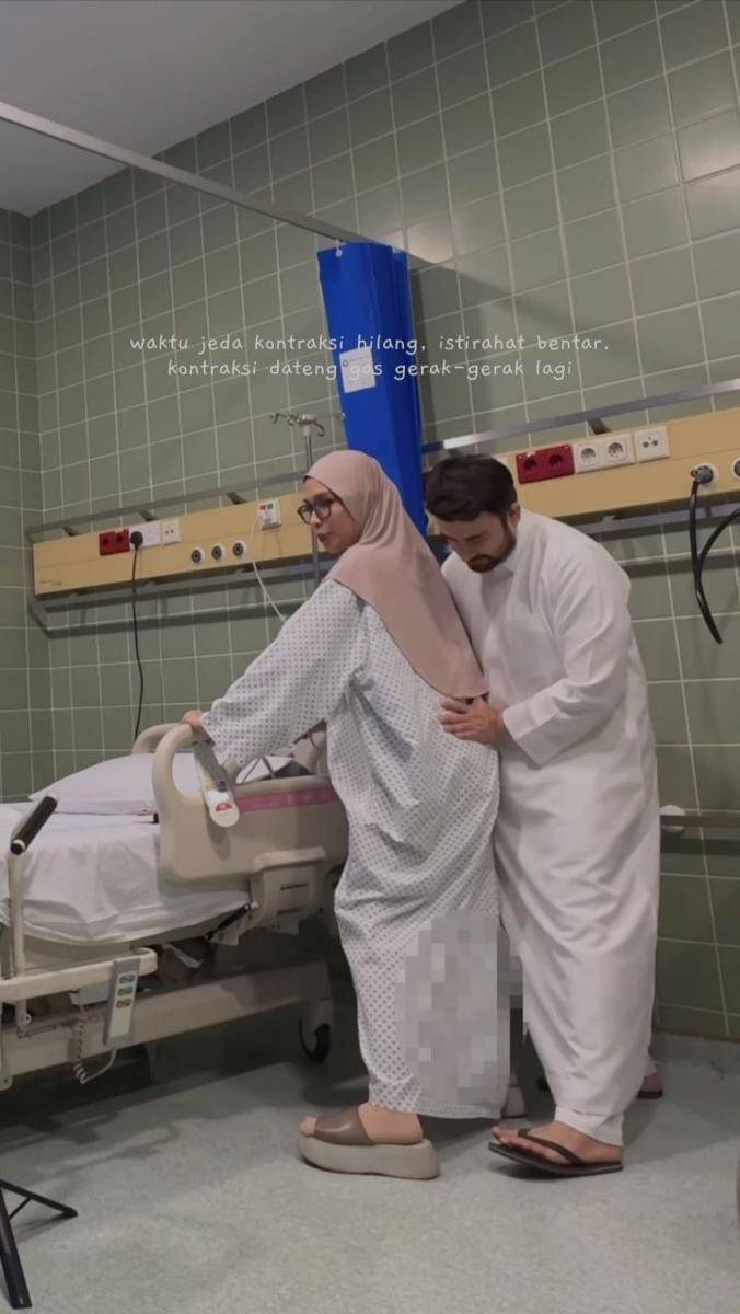 momen persalinan Hamidah Rachmayanti (instagram.com/hamidahrachmayanti)