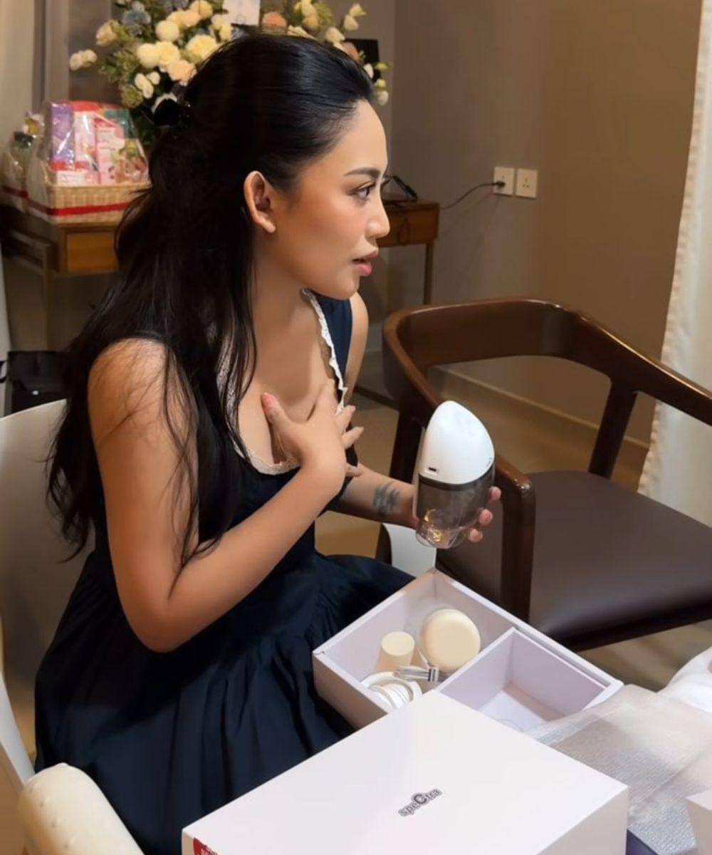 rachel vennya ajari erika carlina pumping asi