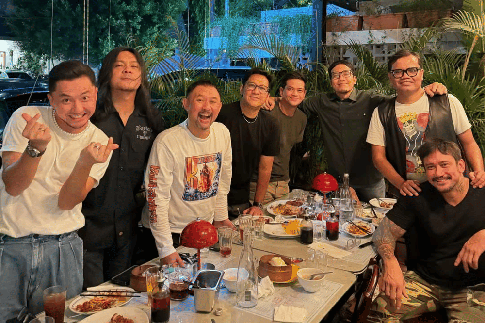 Ronal Surapradja bersama The Prediksi