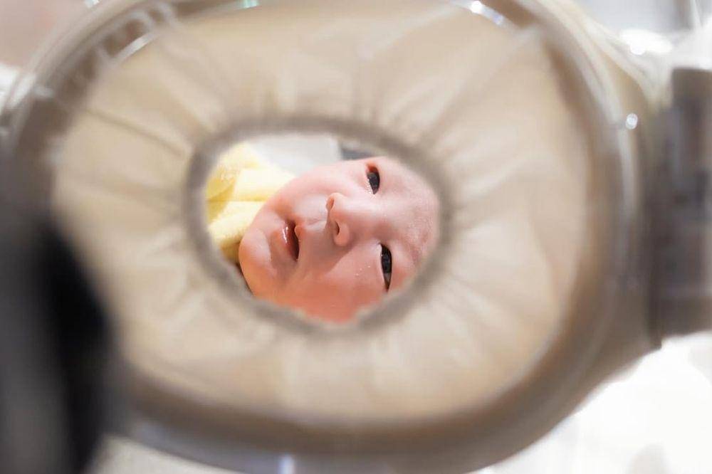 DJ Bravy Ungkap Keadaan Erika Carlina usai Melahirkan