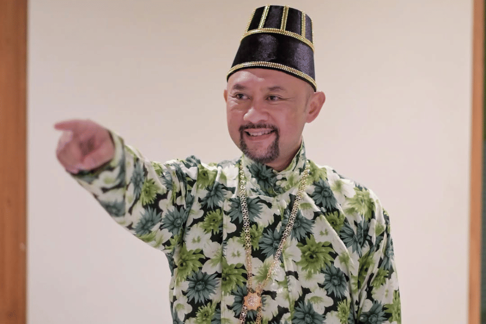 Ronal Surapradja bersama The Prediksi