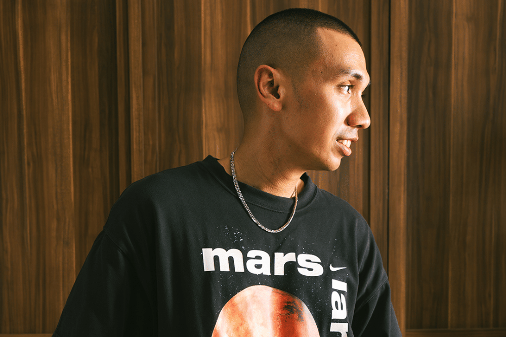 Rayi Putra Tampilkan Sisi Lainnya yang Romantis di Single ‘Istriku’ 2.png