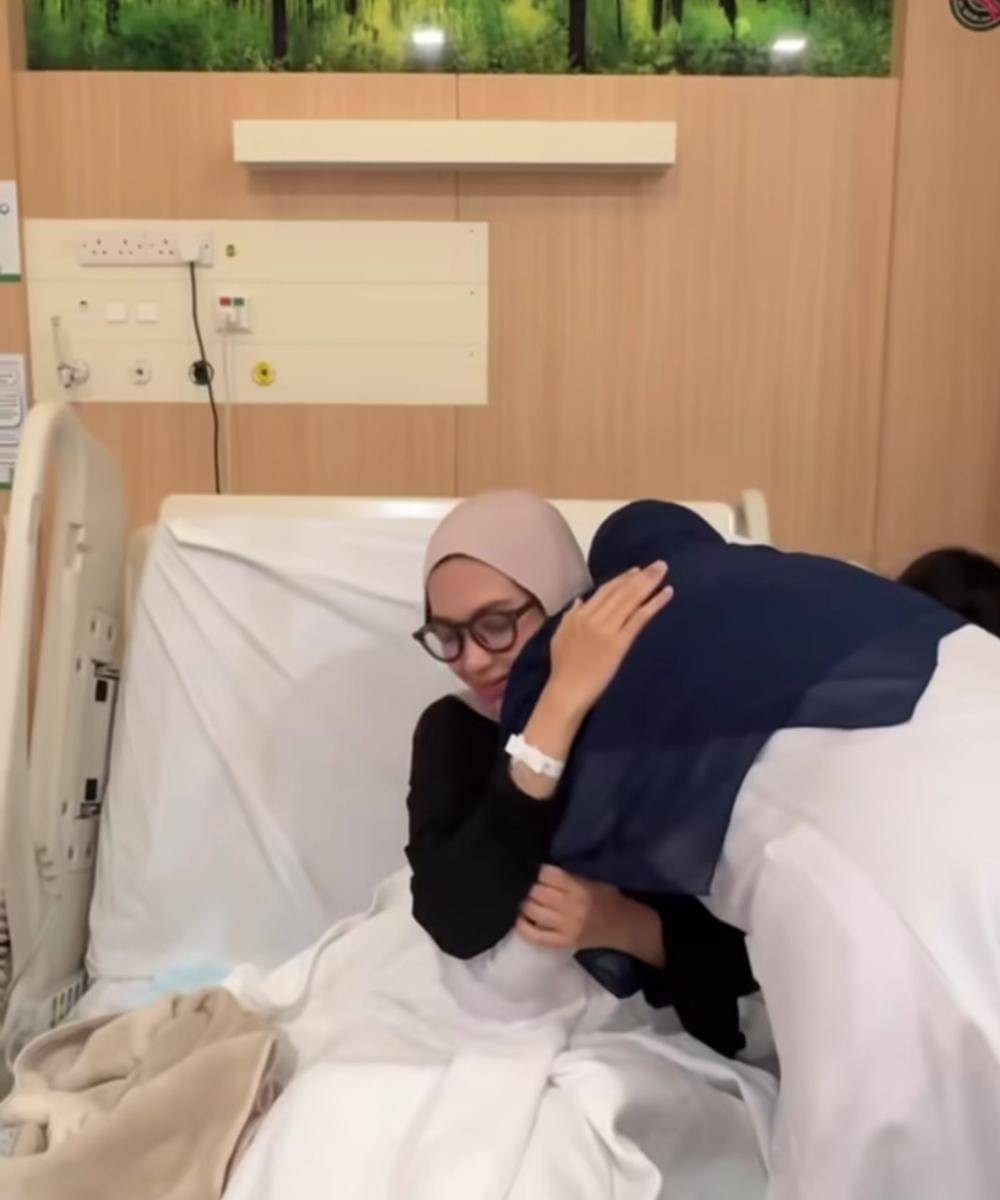 Momen Persalinan anak Ketiga Hamidah Rachmayanti di Madinah (1).jpg