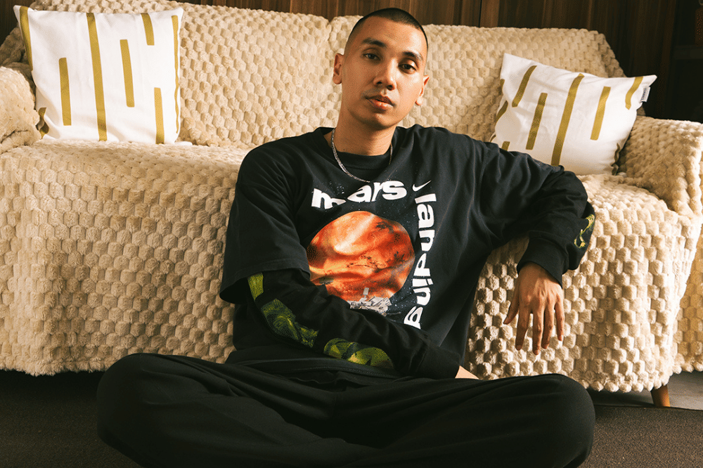 Rayi Putra Tampilkan Sisi Lainnya yang Romantis Lewat Lagu ‘Istriku’