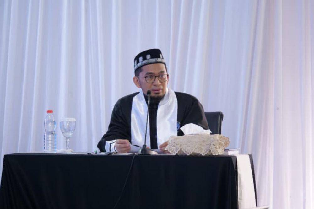 Tugas Suami setelah Istri Melahirkan Menurut Ustaz Adi Hidayat