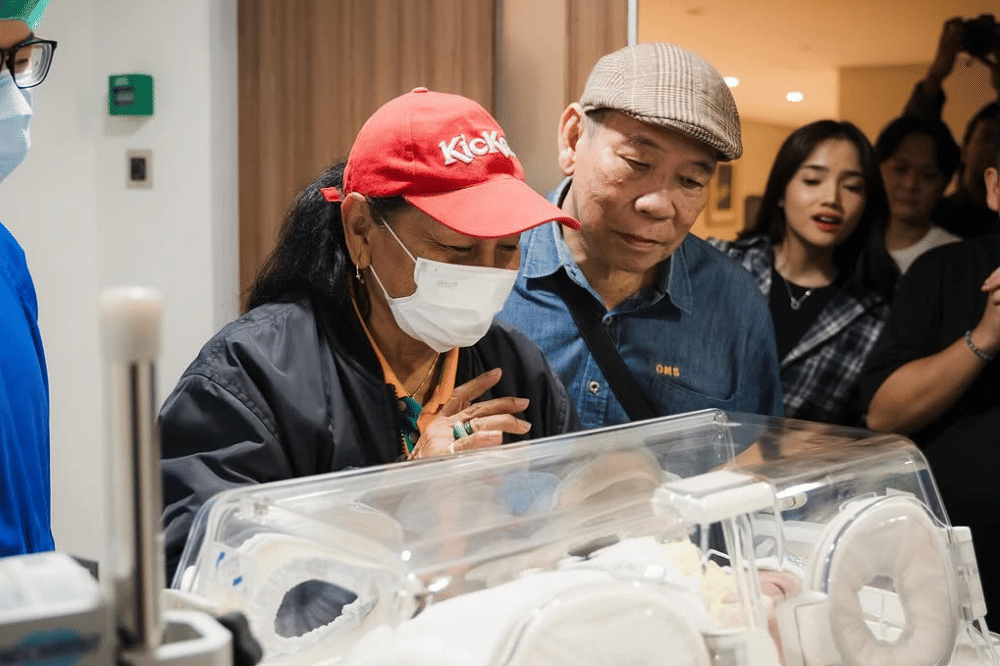 Instagram.com/eri.carl 