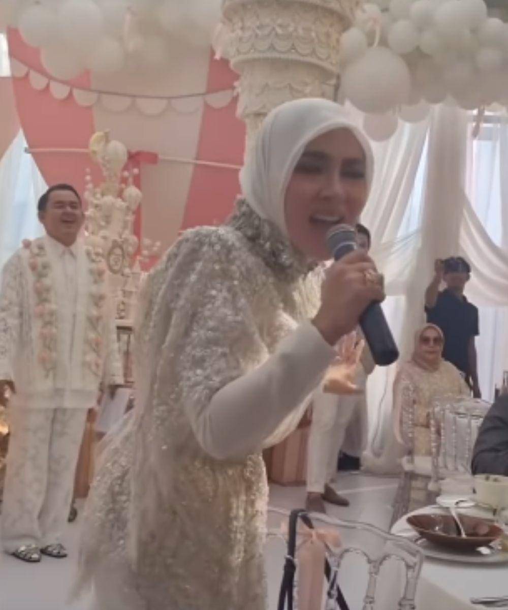 syahrini cincin 42 miliar