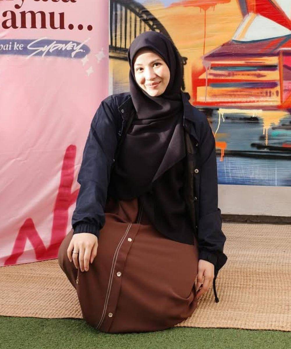 Artis Perempuan yang Menikah Muda dan Berujung Cerai