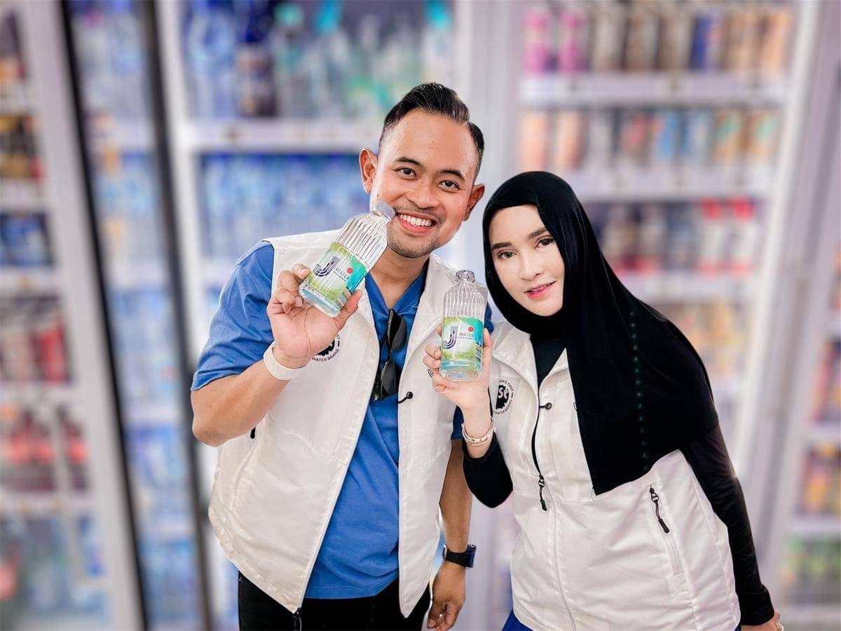 Foto JiWater - blur.jpeg