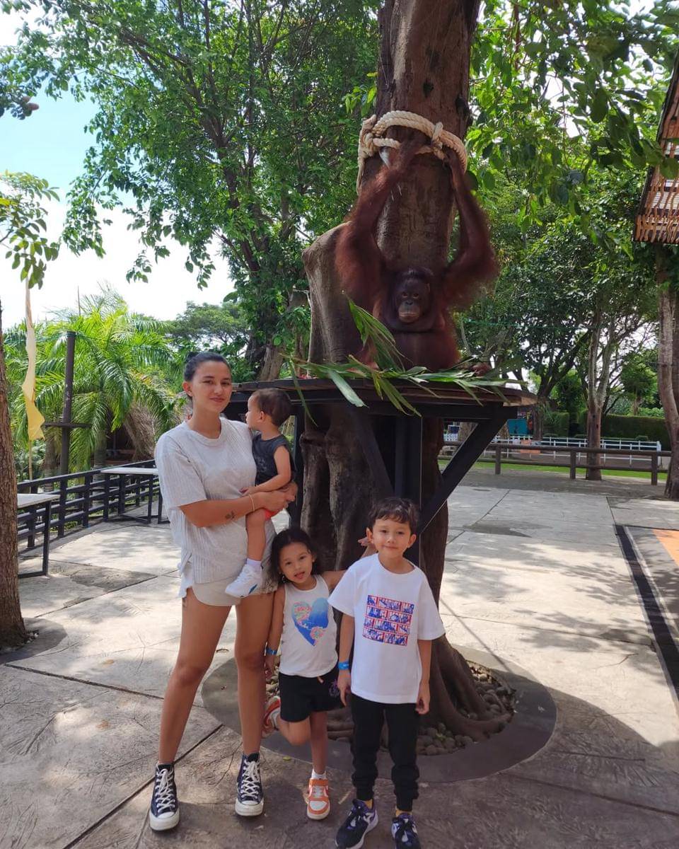 OOTD Liburan ala Dahlia Poland (instagram.com/dahliachr)