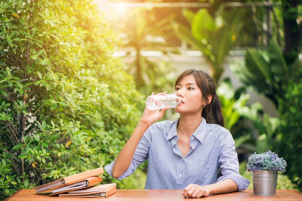 Cara Menghilangkan Kerutan di Dahi (1).jpg