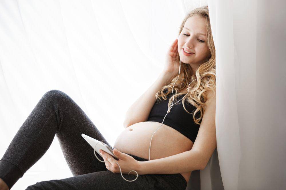 ⁠Putar Musik saat Persalinan, Ini Efek Positifnya untuk Mama!