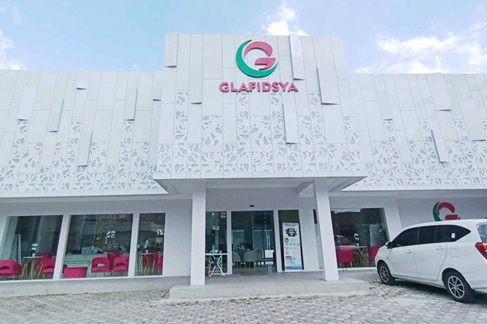 Intip Daftar Brand Kecantikan Milik Reza Gladys! (2).jpg