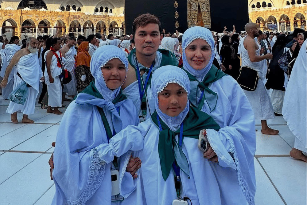 Keluarga Indra Bekti