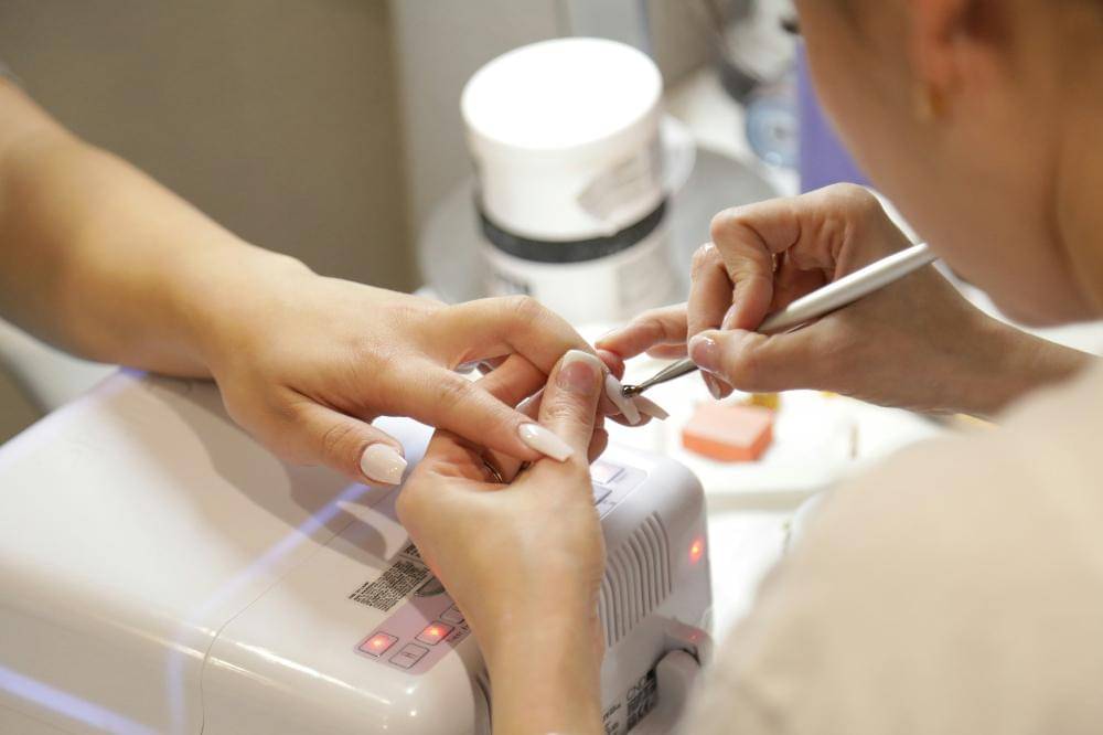 Tips Memilih Warna Kutek Sesuai Warna Kulit Agar Tampil Maksimal.jpg