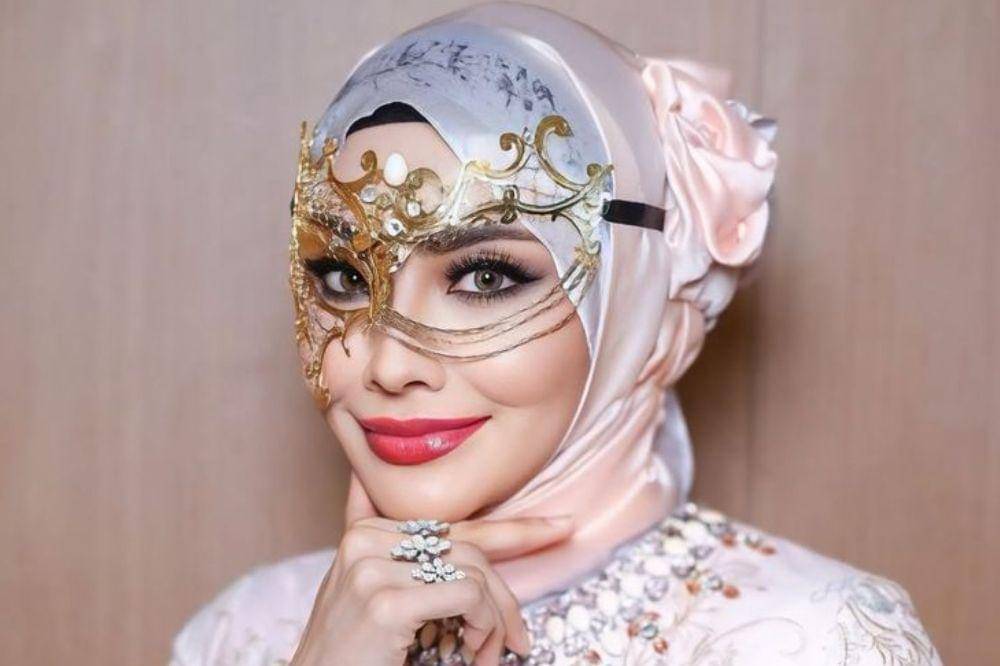 Gaya Doktif saat Jadi Saksi di Persidangan Nikita Mirzani, Nyentrik!