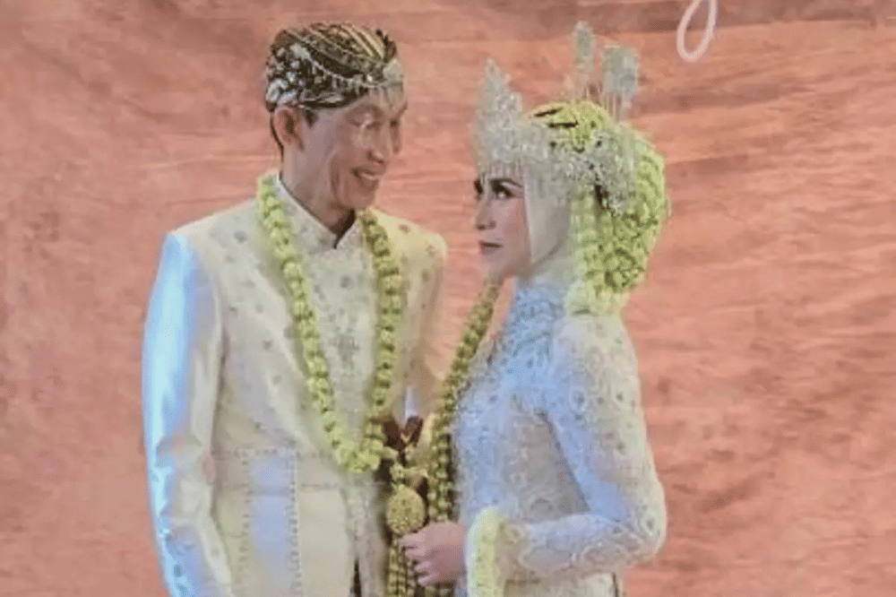 Melly Goeslaw dan Anto Hoed rayakan anniversary ke-30