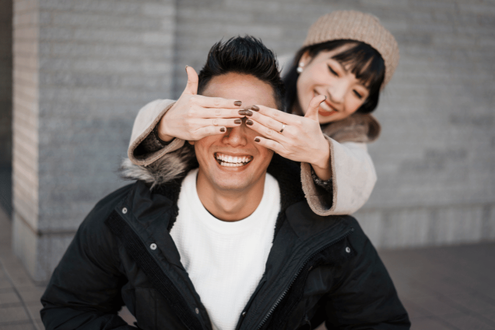 Cara Merayu Pasangan agar Kamu Dibelikan iPhone 17