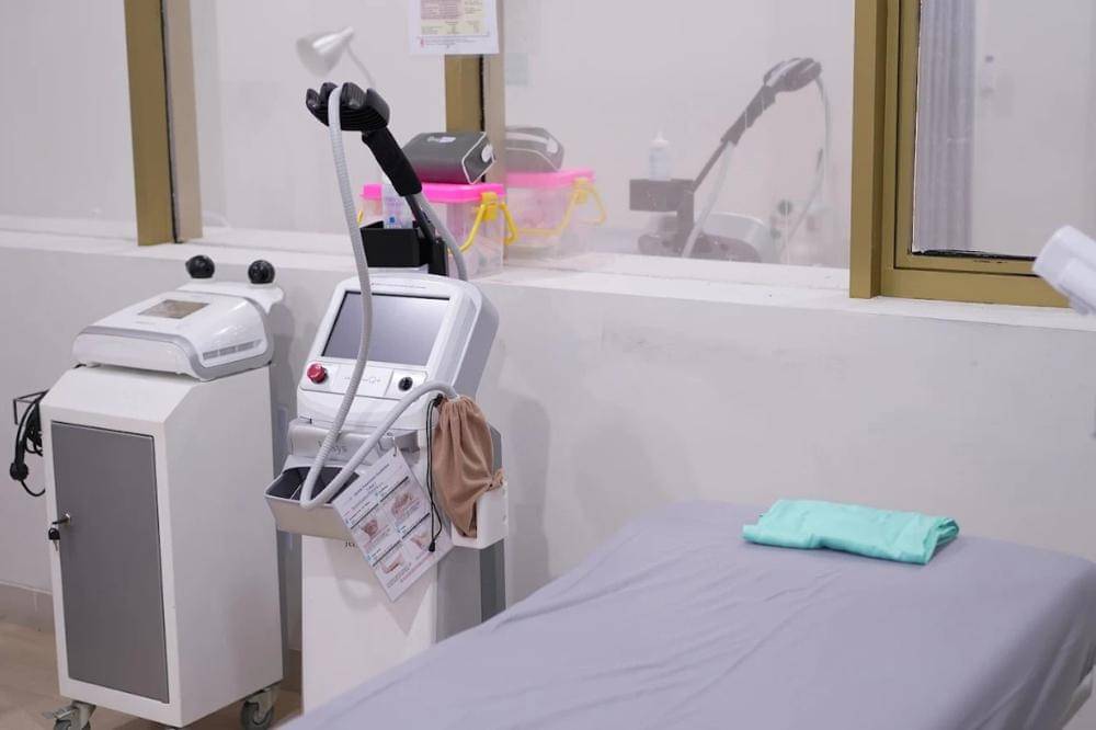 Rekomendasi Klinik Kecantikan di PIK yang Bisa Mama Coba (5).jpg