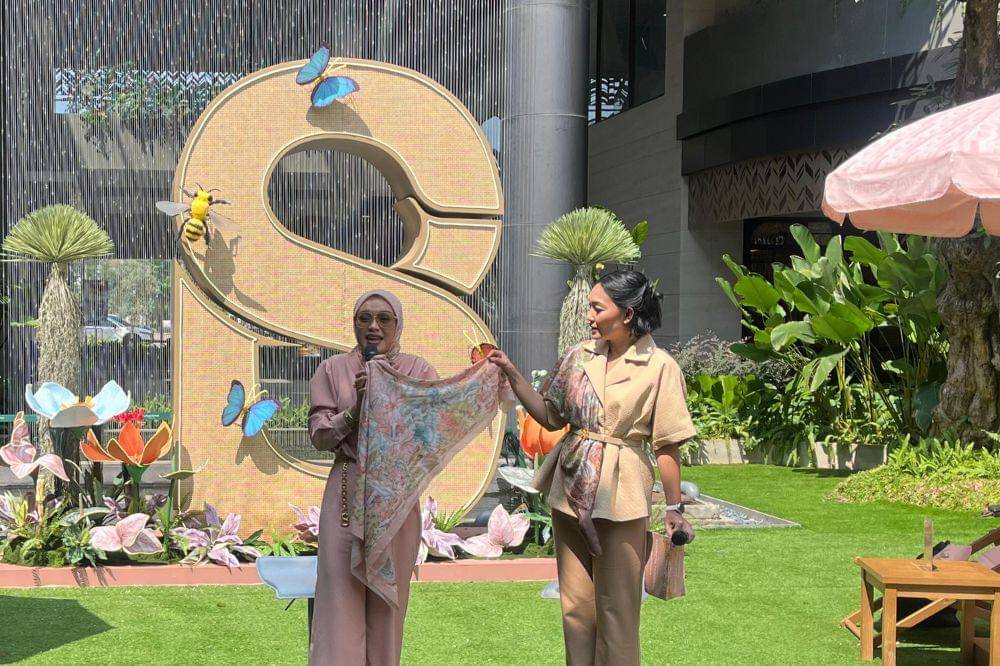 pop-up stire buttonscarves di urban forest cipete