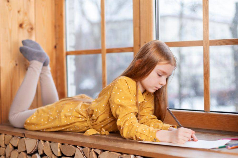 kid in their room having fun