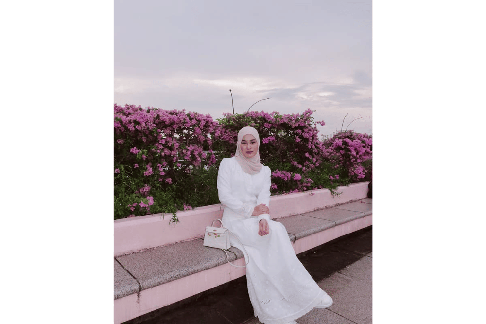 Instagram.com/dindahw