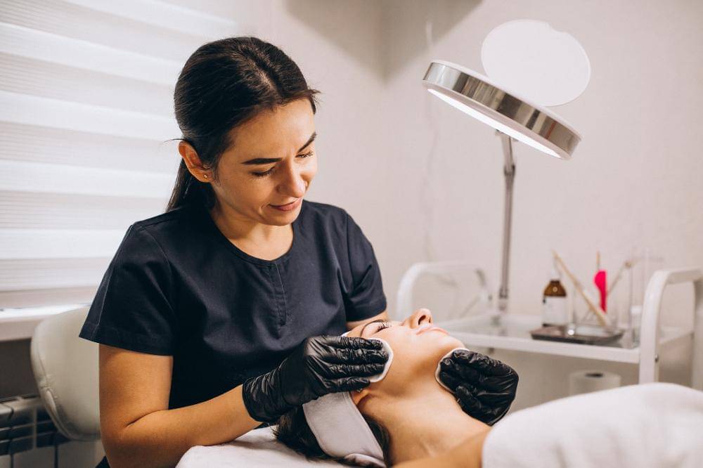 Rekomendasi Klinik Kecantikan di Kelapa Gading, Mama Wajib Tahu! (2).jpg