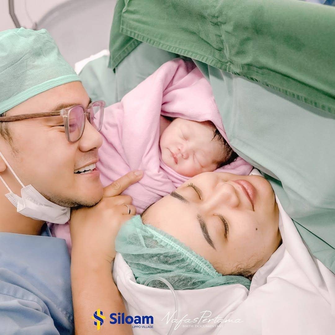 potret keluarga Danang DA (instagram.com/hemasnura)