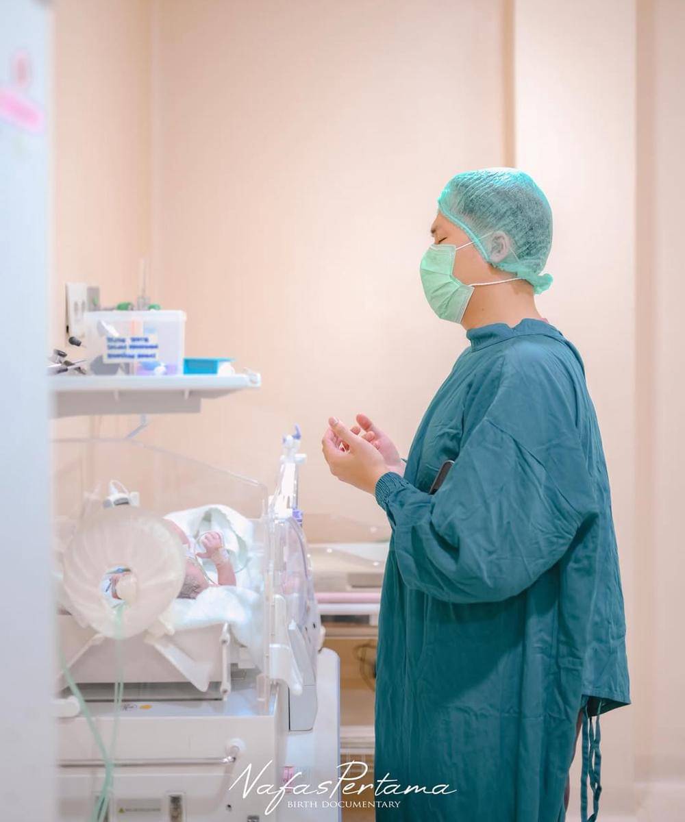 Potret Clarissa Putri Melahirkan 3.jpg