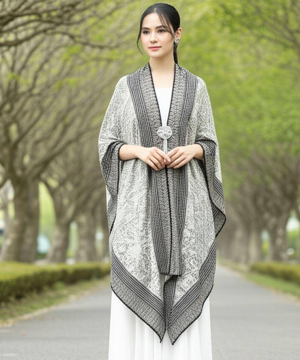 Tips Pakai Batik Lebih Stylish untuk 17an