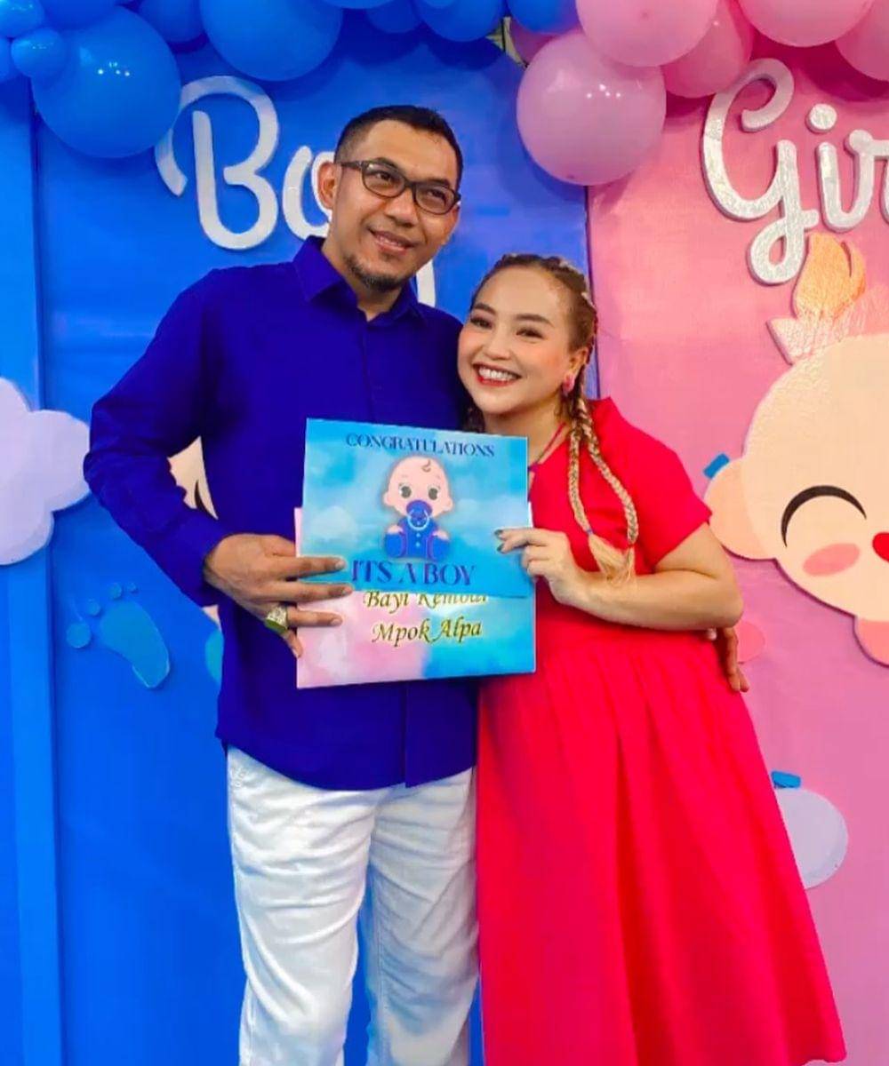 Fakta Kisah Cinta Mpok Alpa