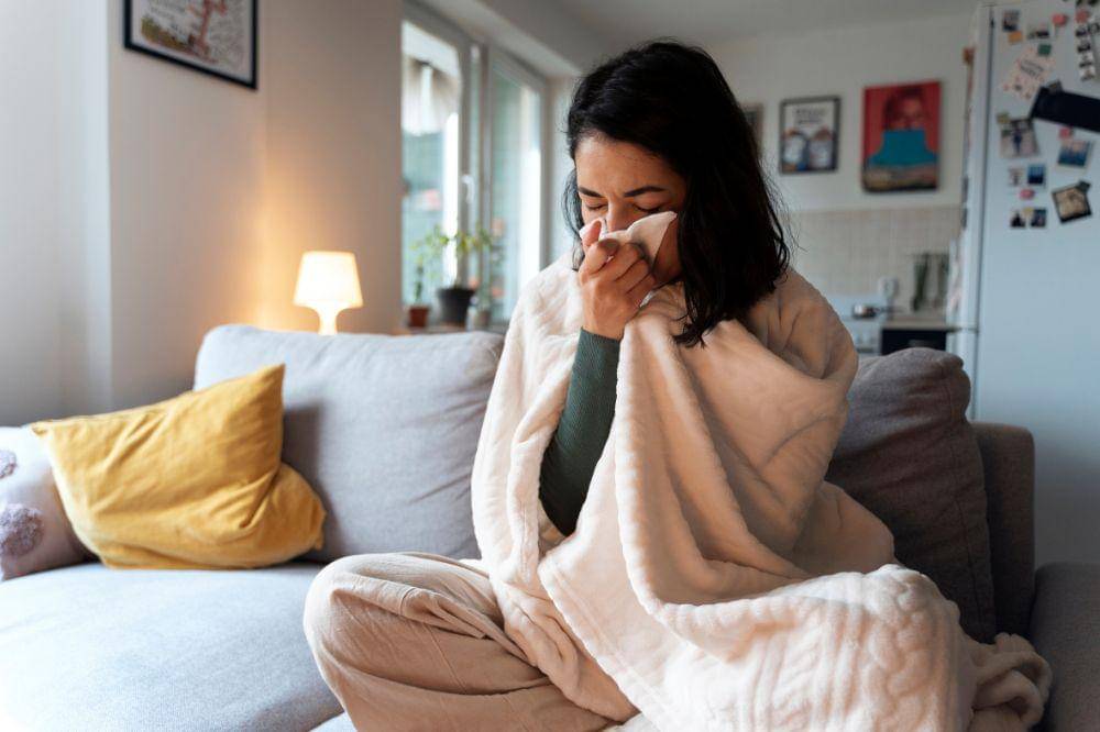Bolehkah Tetap Menyusui saat Ibu Terkena Flu? Ini Panduannya