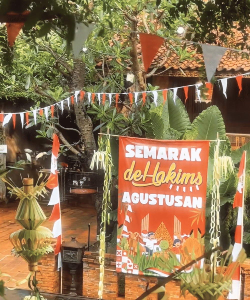 7 Foto Dekorasi 17 Agustus di Rumah Irfan Hakim, Megah dan Asri 2.png