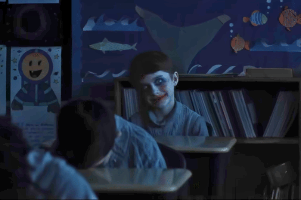 Still Cut film Weapons