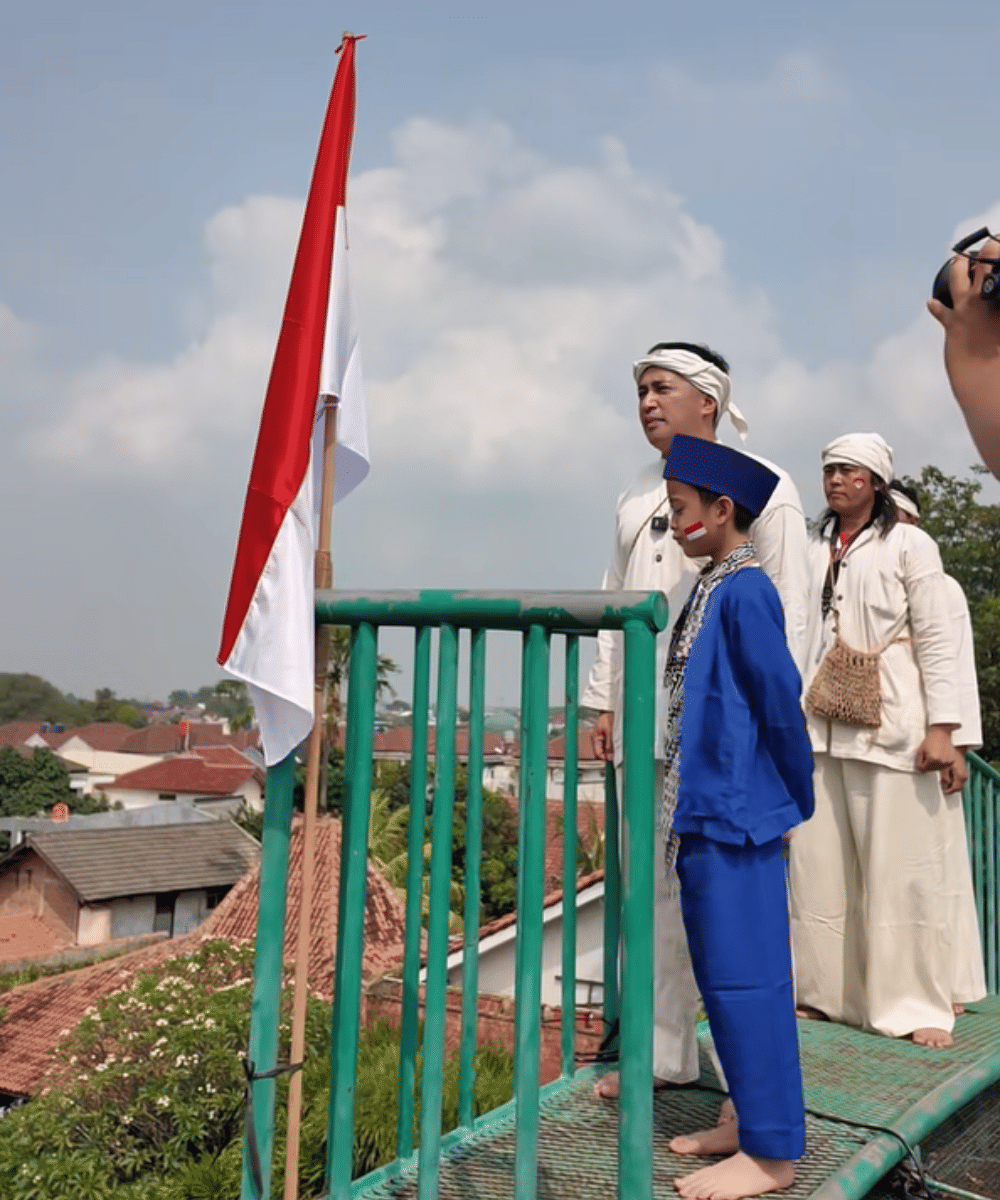 7 Foto Dekorasi 17 Agustus di Rumah Irfan Hakim, Megah dan Asri 1.png