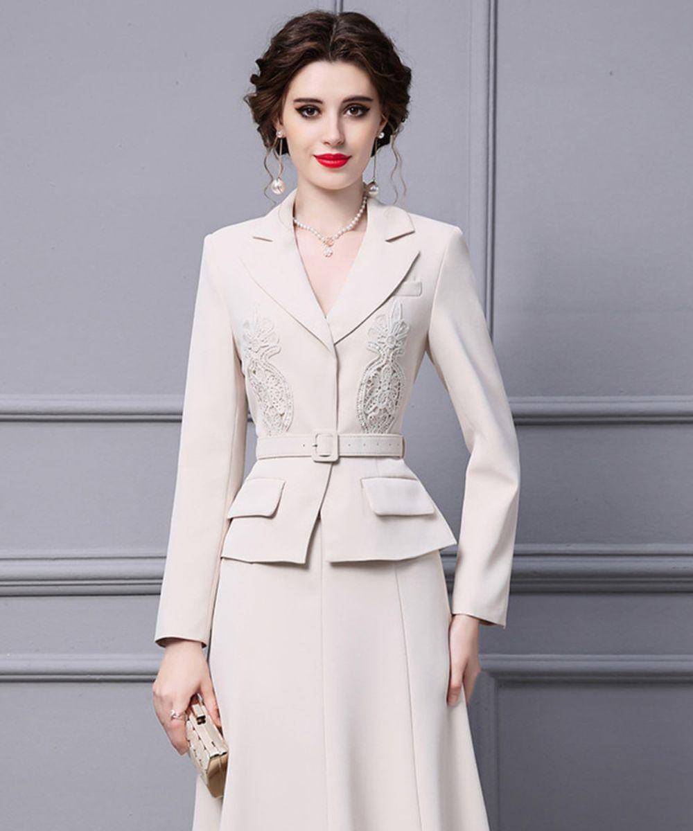 Tips Padu Padan Rok A-Line agar Mama Tampil Elegan