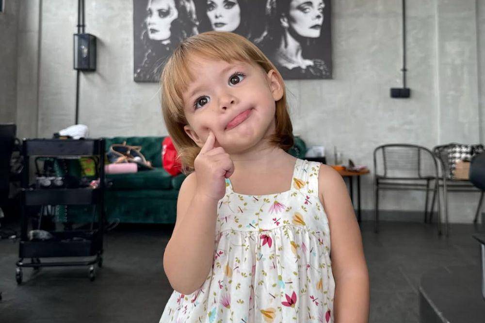 kamari anak jennifer coppen