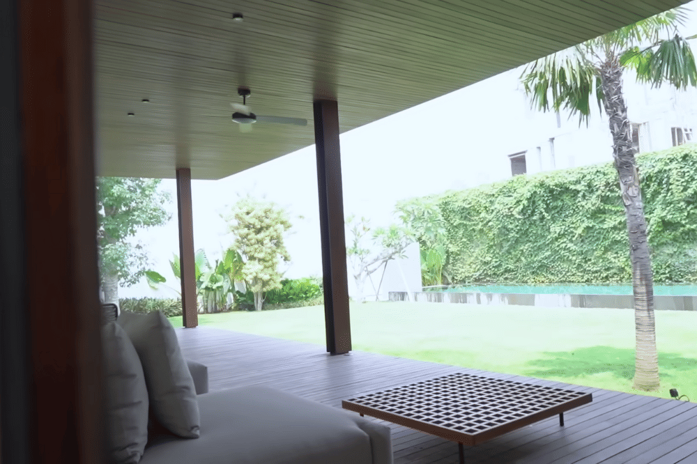 Foto Kolam Renang Citra Kirana dan Rezky Adhitya