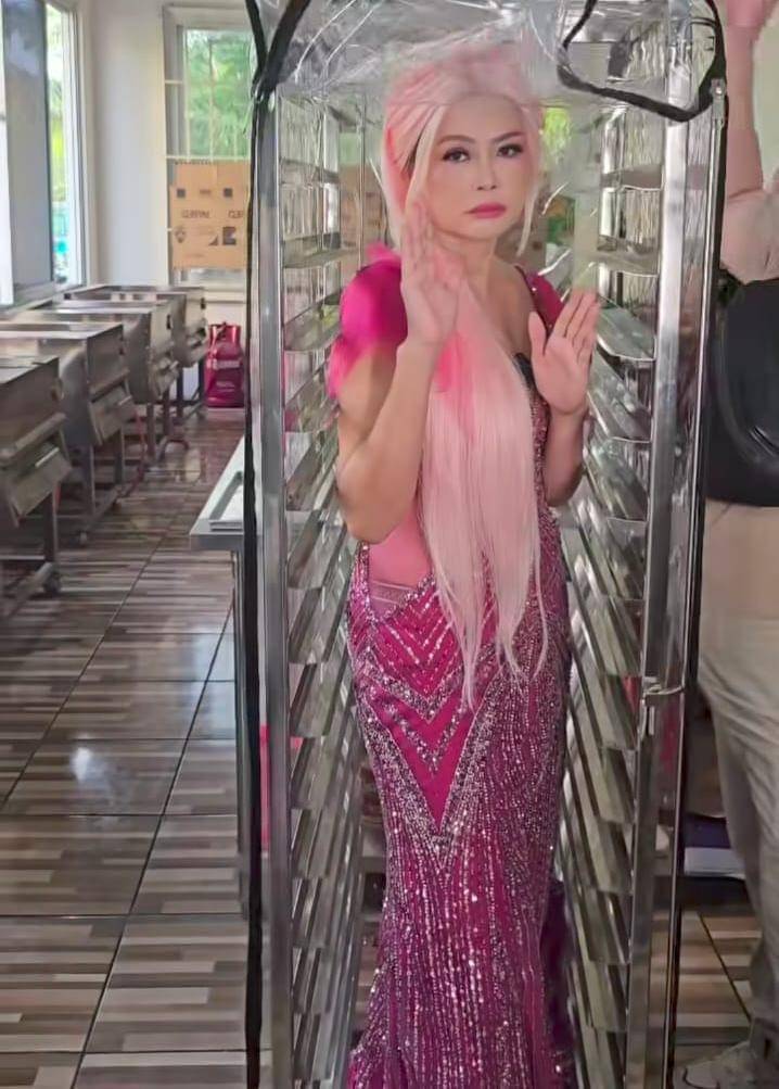 Ci Mehong di dalam tray