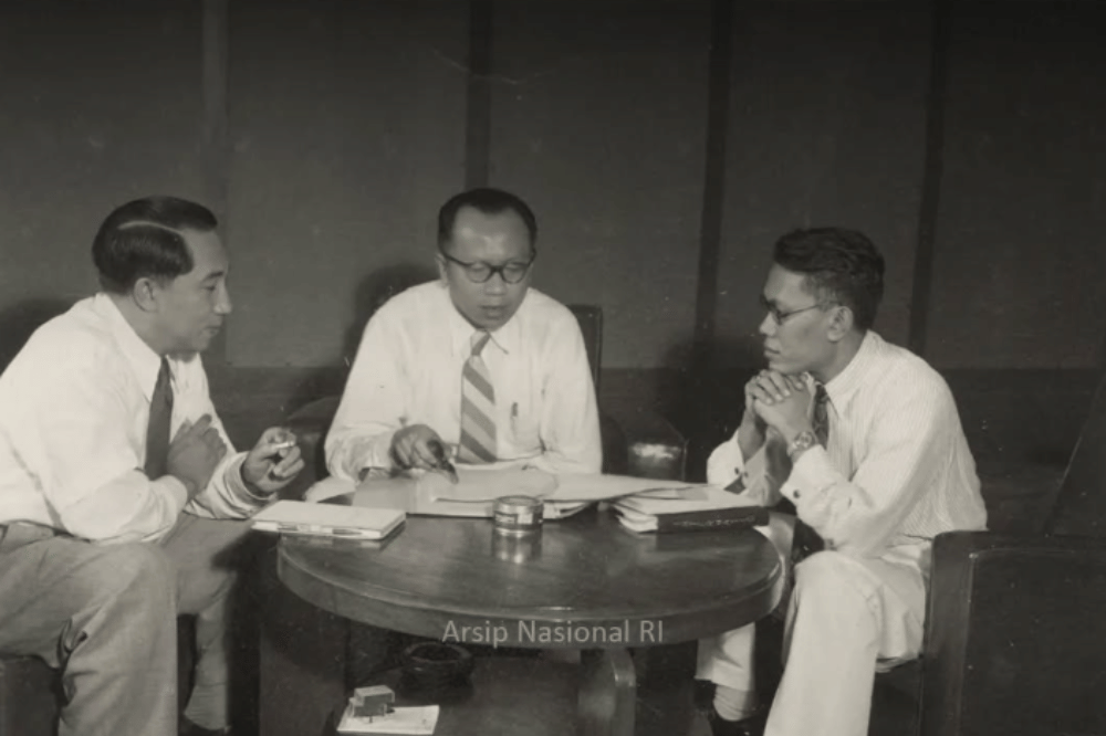 Sejarah Konferensi Meja Bundar