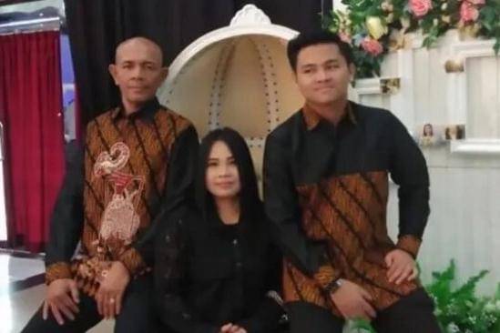 Fakta Keluarga Artis Laki-Laki Inisial A yang Belum Menikah 5.jpg